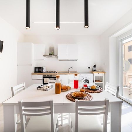 Sole Apartments Террачина Екстер'єр фото